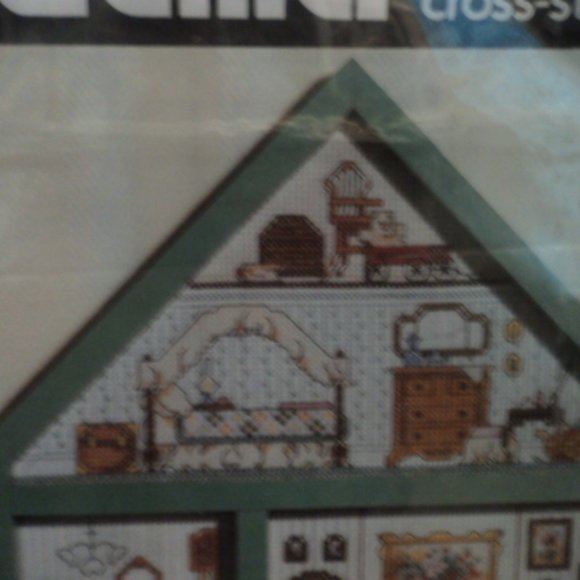 Bucilla cross stitch hutch kit "doll house" 9" x 12" - Picture 2 of 5